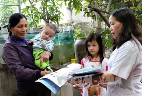 Giải quyết những vấn đề môi trường bức xúc tại địa phương ảnh 1